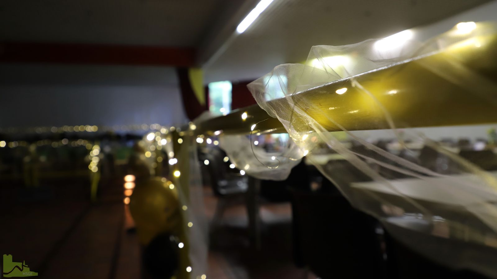 Glanzvoller Abschied: Zeugnisübergabe und Party zum Abschluss der Schulzeit